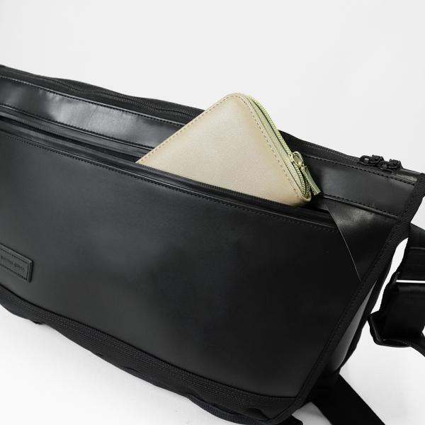 master-piece マスターピース メッセンジャーバッグ slick leather ver