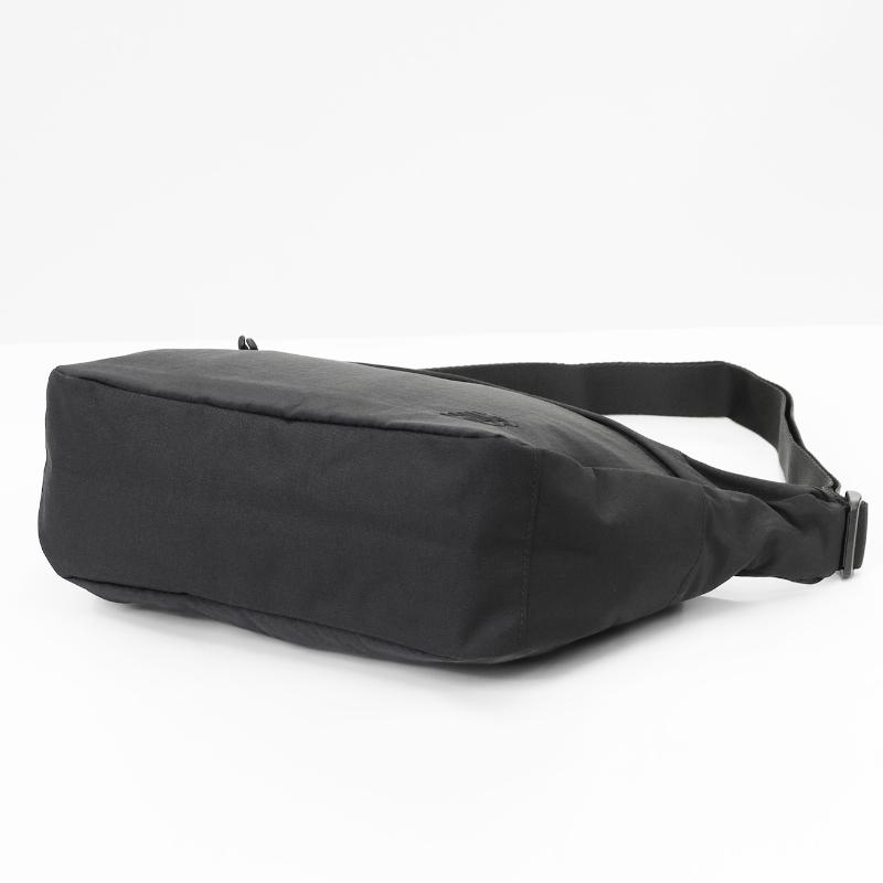 New Balance（ニューバランス） ショルダーバッグ バッグ 12L 斜め掛け