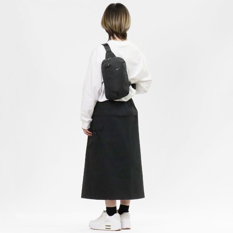 NIKE（ナイキ） ボディバッグ オーラ クロスボディ Aura Crossbody