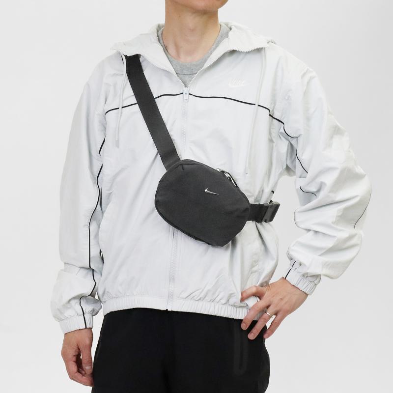 NIKE（ナイキ） ボディバッグ オーラ クロスボディ Aura Crossbody