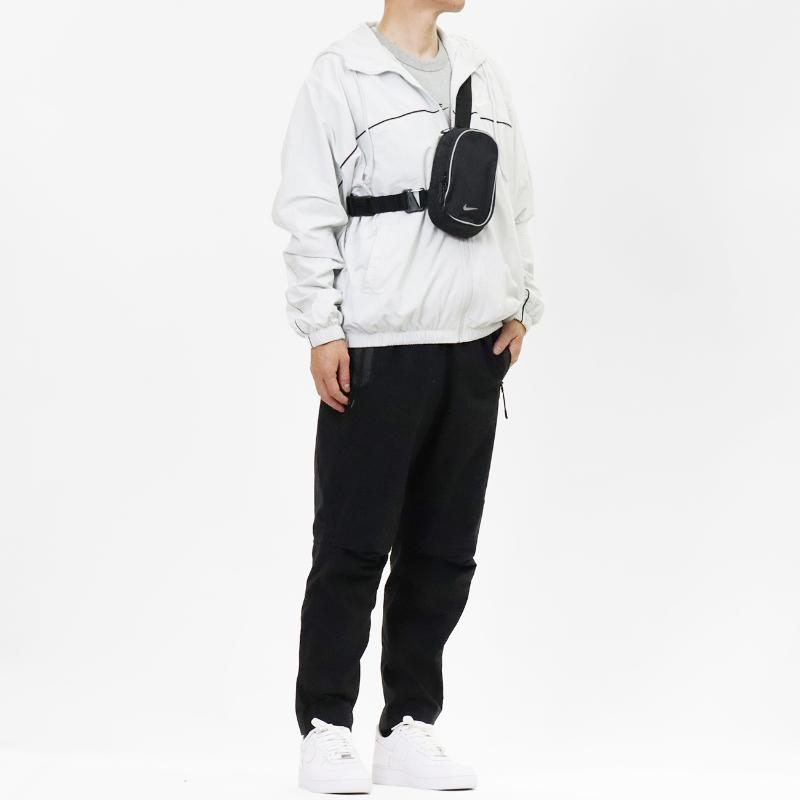 NIKE（ナイキ） ボディバッグ COMMUTE クロスボディ ミニバッグ 縦型