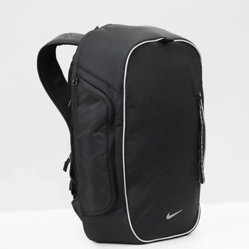 NIKE（ナイキ） バックパック COMMUTE リュック 25L ミニポーチ付き