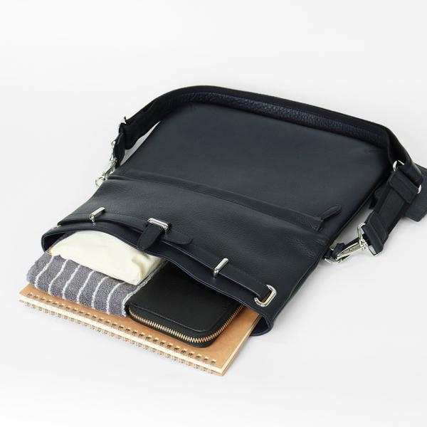 ペッレモルビダ 【美品】PMO-MB037 Maiden Voyage メイデン ボヤージュ レザー クラッチバッグ/ PELLE MORBIDA（ペッレ モルビダ） クラッチバッグ メイデン