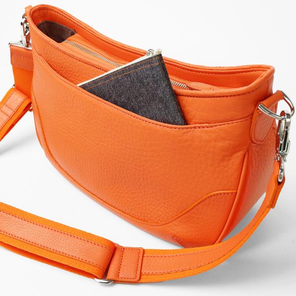 PELLE MORBIDA（ペッレ モルビダ） ショルダーバッグ メイデン