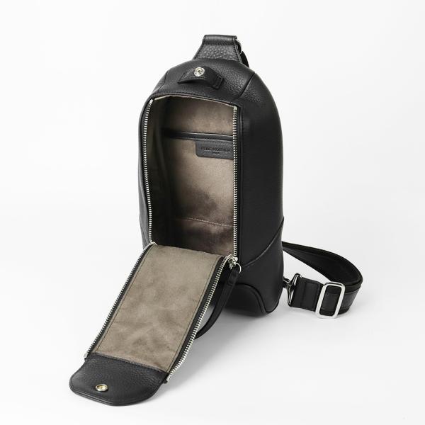 PELLE MORBIDA（ペッレ モルビダ） ボディバッグ メイデンヴォヤージュ
