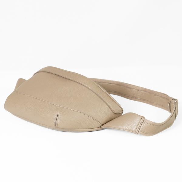 【未使用級】ペッレモルビダ メイデンボヤージュ ショルダーバッグ ベージュ 本革 PELLE MORBIDA（ペッレ モルビダ） ショルダーバッグ メイデン