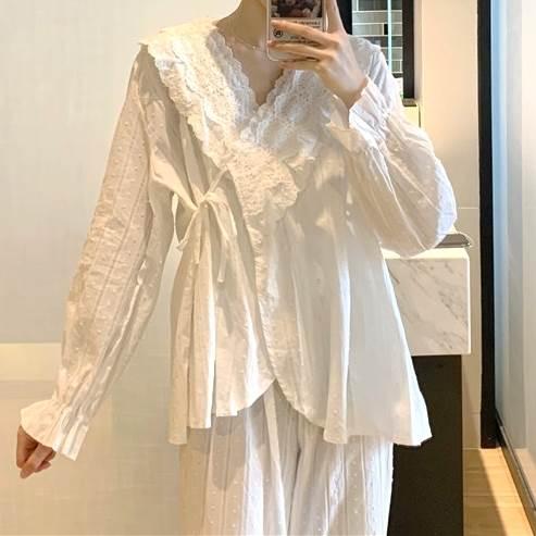 パジャマ レディース 白 トップス長袖 長ズボン 上下セット 可愛い フリル キャンディースリーブ フロントリボン プルオーバー |  | 10