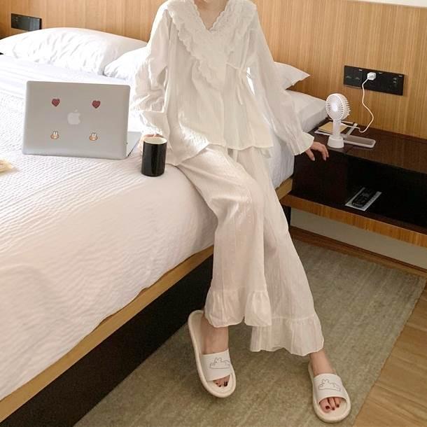 パジャマ レディース 白 トップス長袖 長ズボン 上下セット 可愛い フリル キャンディースリーブ フロントリボン プルオーバー |  | 09