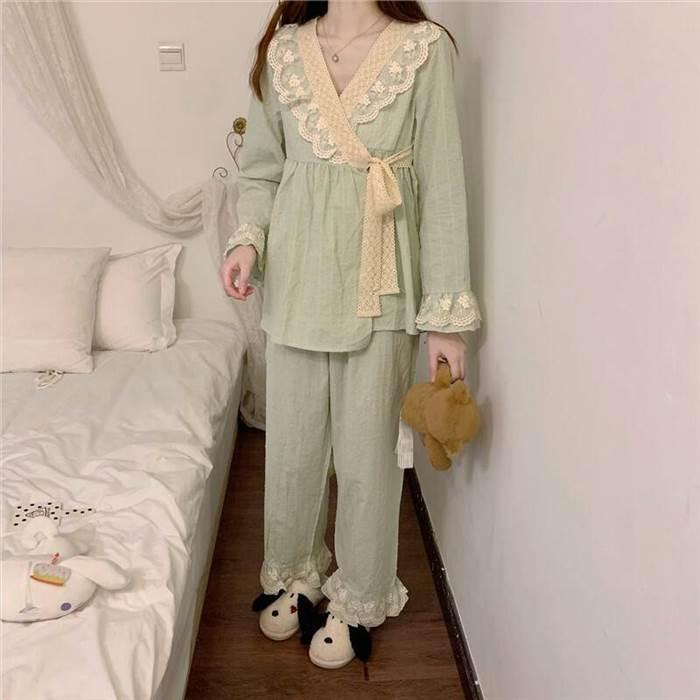 パジャマ 部屋着 上下セット セット パンツ トップス かわいい ワンサイズ 秋 冬 ライトグリーン ピンク フリル レース 長ズボン ロング 長袖 コレクション |  | 01