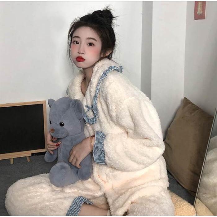 パジャマ上下 乙女系 長袖 レディース フリル付き襟 上下セット 丸襟 ふんわり ふわもこ 前ポケット付き リボン付き 前ボタン 女の子っぽい 姫系 |  | 10