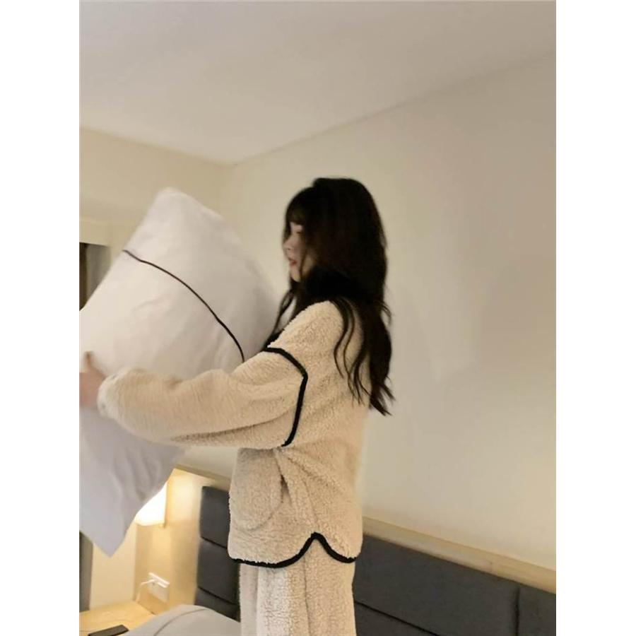 レディースパジャマ 上下セット クマワンポイント 長袖 襟なし 前ボタン 前開き Vネック ポケット付き ベージュ 茶系 パフスリーブ ゆったり 柔らか素材 |  | 08