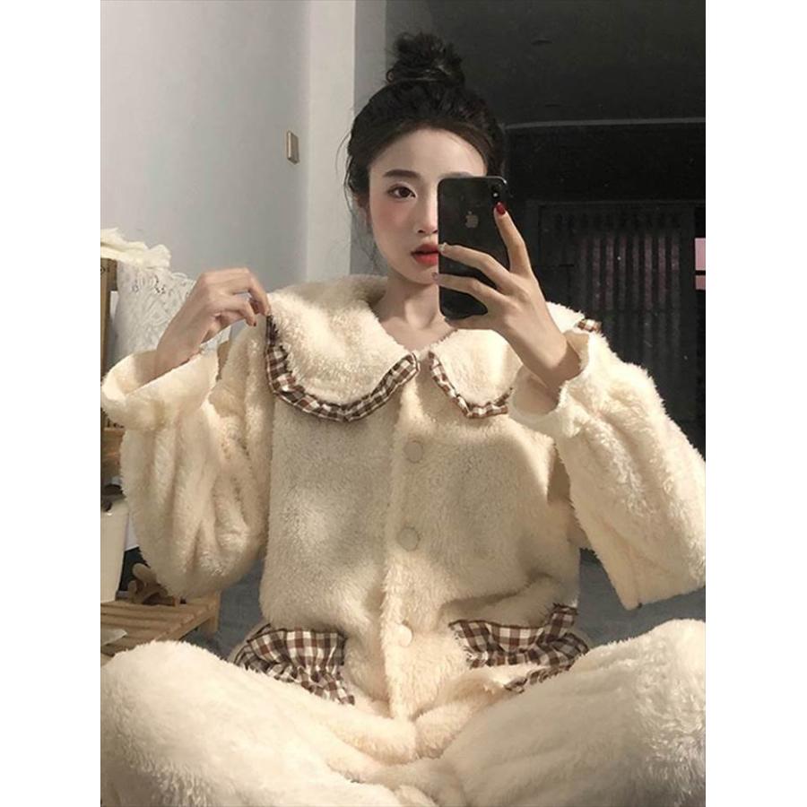 大きめ襟パジャマ レディースナイトウエア 前ボタン ポケット付き 襟縁取り 部分チェック柄 シンプル 裾チェック柄 キャンディースリーブ 前開き |  | 04