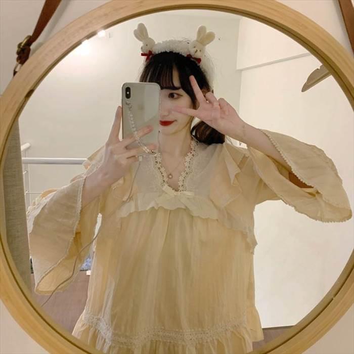 ルームウェア レディース セットアップ 部屋着 寝巻き ナイトウェア 袖あり 長袖 Vネック 襟なし ワイド ギャザー レース フリル リボン 上下セット ふんわり |  | 13