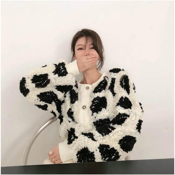 ジャケット アウター ショート丈ジャケット モノクロ 白黒 ボリューム感 ミニ丈ジャケット ロングスリーブ レディース おしゃれ お洒落 可愛い 大人可愛い |  | 04