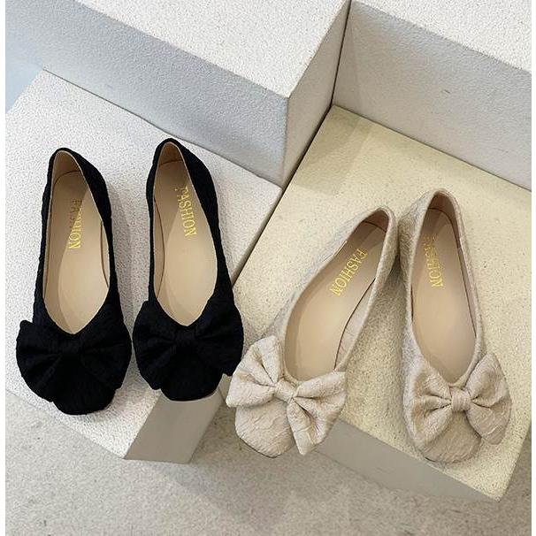 シューズ レディース フラットシューズ スクエアトゥ ぺたんこ ぺたんこシューズ ローヒール ゴム底 リボン 黒 ブラック 白 ホワイト ベージュ かわいい |  | 01