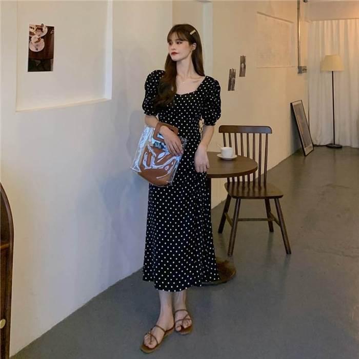 ワンピース レディース ミドル丈 ミドル 半袖 袖あり パフスリーブ Aライン Aラインスカート ドット柄 柄 水玉 プリント スクエアネック ジッパー ファスナー |  | 11