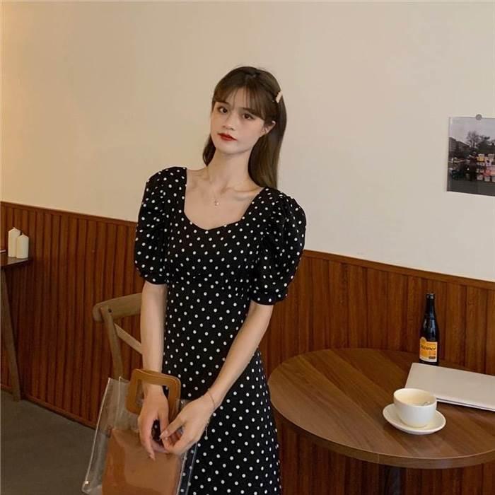 ワンピース レディース ミドル丈 ミドル 半袖 袖あり パフスリーブ Aライン Aラインスカート ドット柄 柄 水玉 プリント スクエアネック ジッパー ファスナー |  | 13