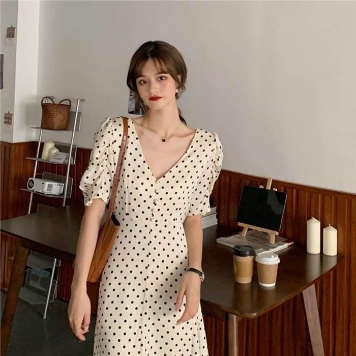 ワンピース レディース ミドル丈 ミドル 半袖 袖あり パフスリーブ Aライン Aラインスカート ドット柄 柄 水玉 プリント スクエアネック ジッパー ファスナー |  | 05