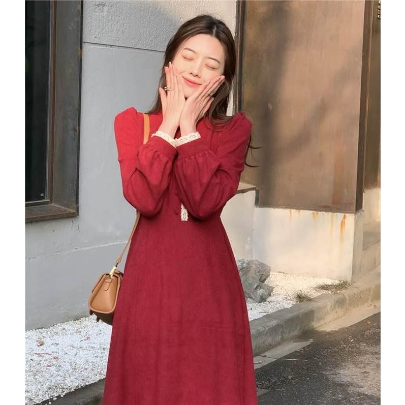 レディース ワンピース Aラインワンピース  レース 黒 ブラック 赤 レッド ミモレ丈 長袖 無地 セミフレア Aライン ふわふわ かわいい 大人可愛い きれいめ |  | 17