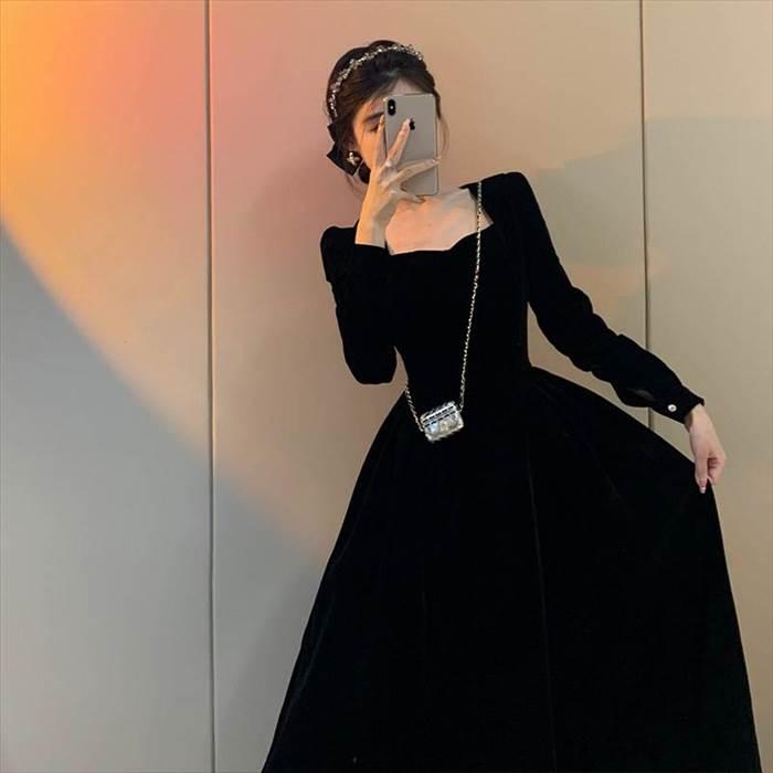 レディース 新作 レトロ 今風 ハイエンド フレンチデザイン スクエアネック コーデュロイドレス ウエストスリム ロングスカート フレアーワンピース ブラック | 