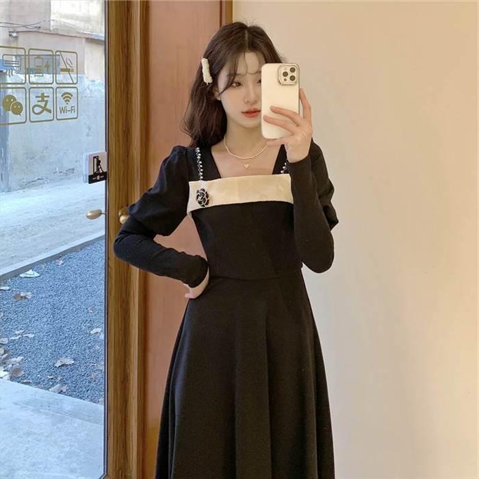 レディース ワンピース パフスリーブ 長袖ワンピース フロント切り替え 袖あり 長袖 黒 ブラック Aライン フレアスカート 無地 レース ボリューム袖 |  | 02