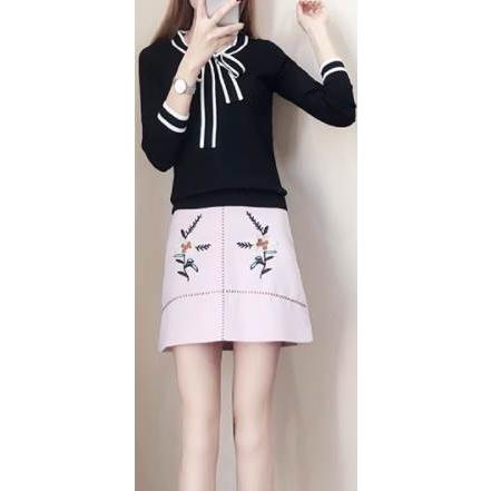 トップス レディース ニットソー 袖あり 長袖 Vネック リボンタイ リボン 可愛い 大人可愛い きれいめ シンプル カジュアル 大人 上品 おしゃれ お洒落 |  | 05