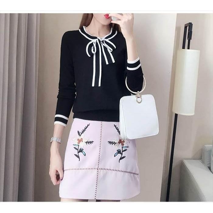 トップス レディース ニットソー 袖あり 長袖 Vネック リボンタイ リボン 可愛い 大人可愛い きれいめ シンプル カジュアル 大人 上品 おしゃれ お洒落 |  | 09