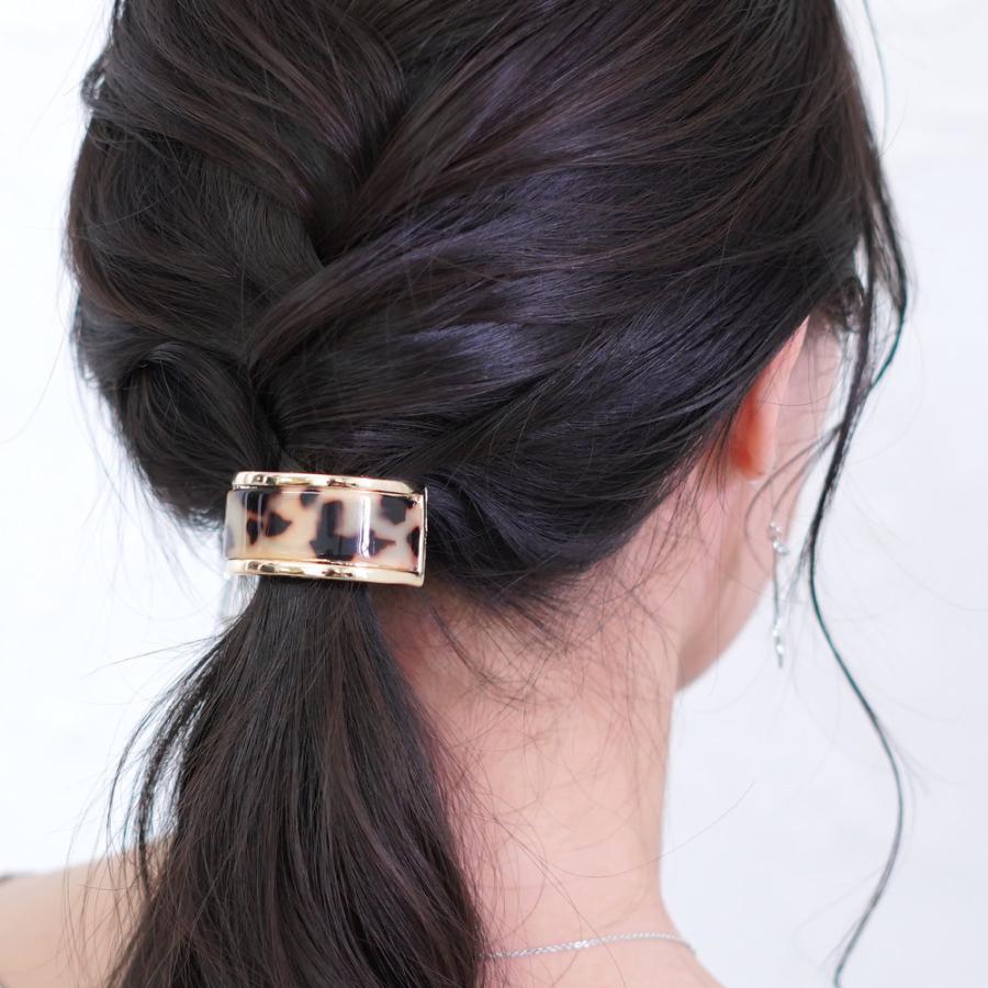 ポニーフック ヘアカフス ヘアカフ ヘアゴム ヘアアクセサリー ヘアフック 大幅値下げランキング シンプル 上品 べっ甲模様 髪飾り 大人 ブランド メタルプレート Vi 1666 おしゃれ