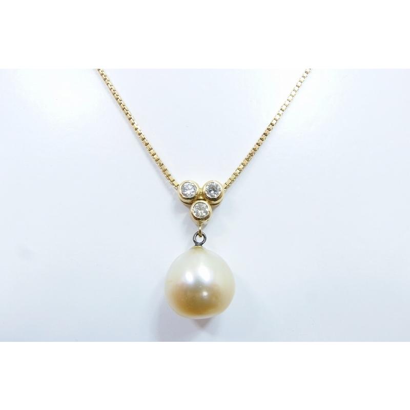 LaSoma ラソマ】 K18YG 750 3Pダイヤモンド×パール ネックレス LaSoma ラソマ】 K18YG 750 3Pダイヤモンド×パール ネックレス