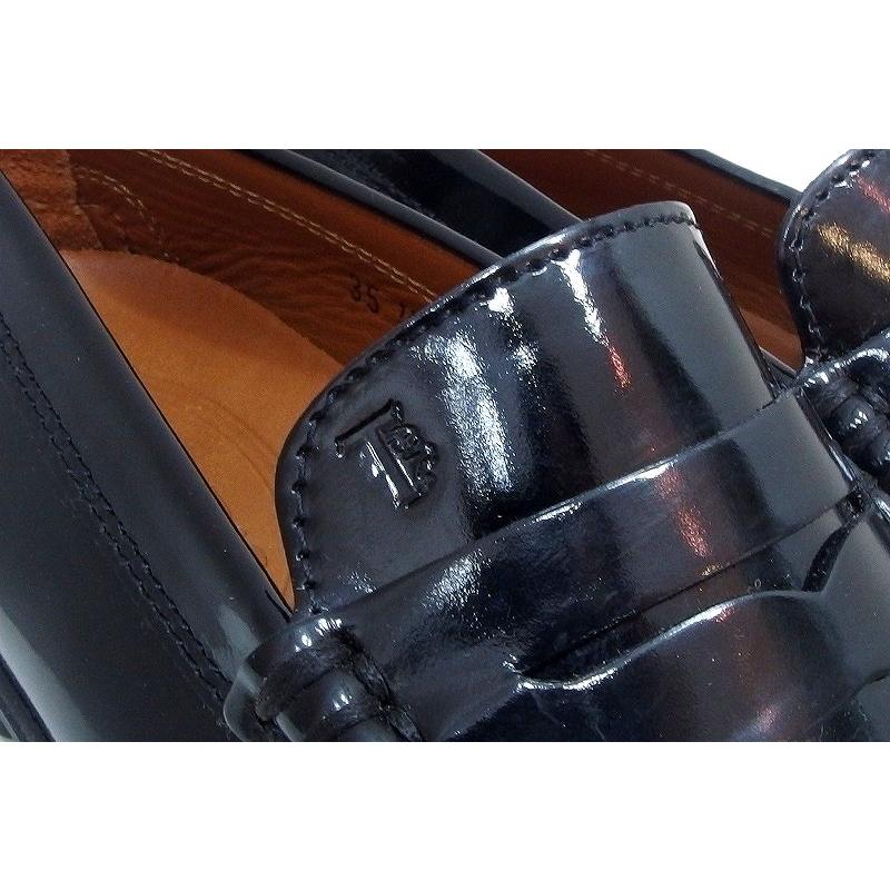 TOD'S（トッズ） パテントレザー ローファー ドライビングシューズ