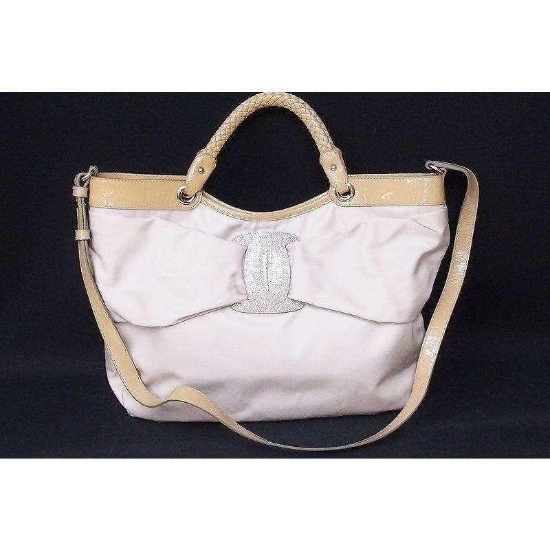 FERRAGAMO Salvatore Ferragamo サルヴァトーレフェラガモ ナイロン 