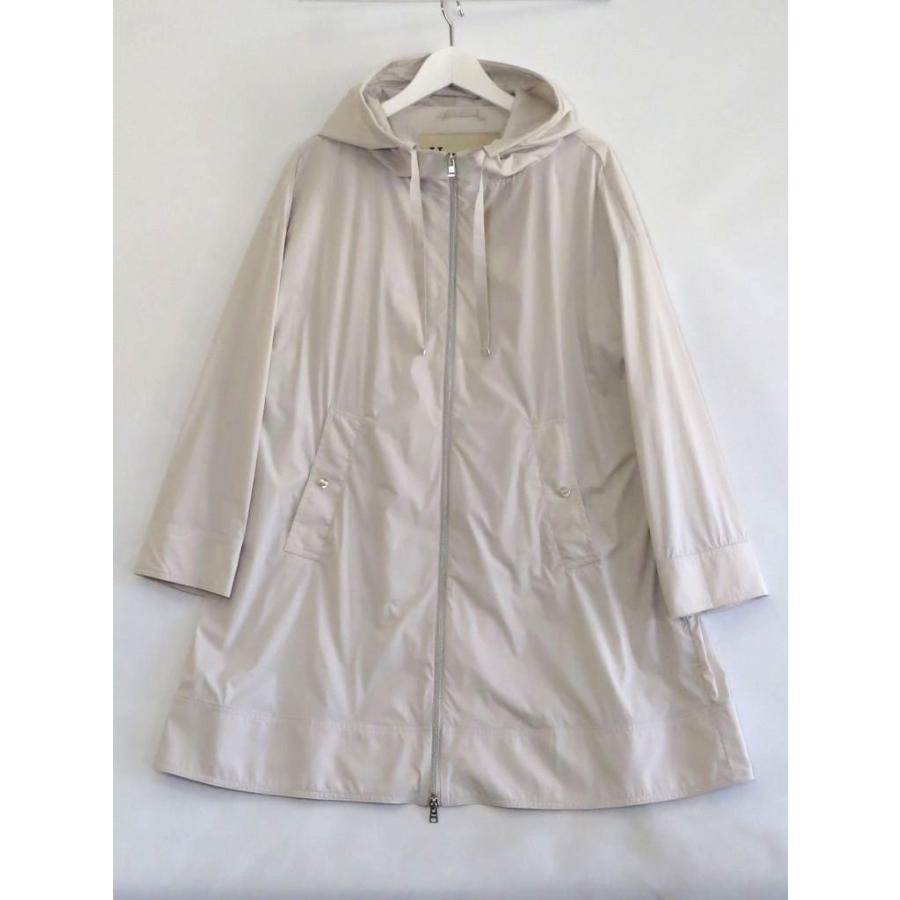 HERNO（ヘルノ） ナイロンコート ストレッチ 撥水 フード A-Shape LIGHT NYLON STRETCH ・42 ...