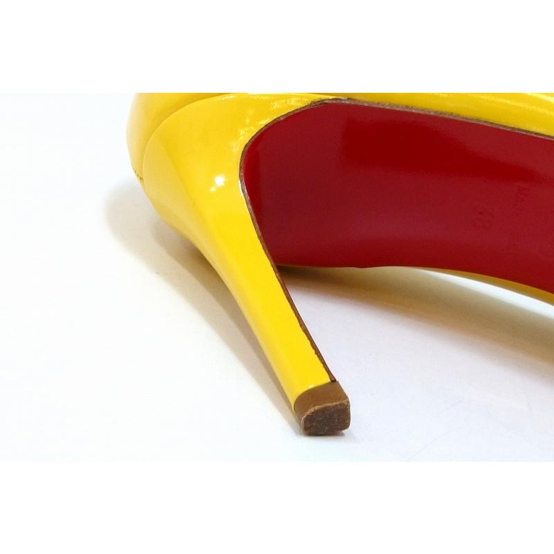 Christian Louboutin（クリスチャンルブタン） ラウンドトゥ パンプス