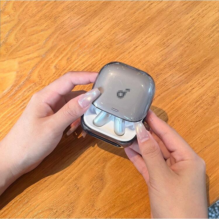 Anker（アンカー） サウンドコア リバティー5 プロ 用のTPU素材の