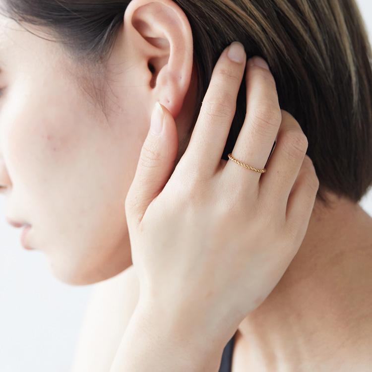 ALISA ウェーブリング 13号　18K VitaFelice 指輪 レディース ステンレス ねじれ リング 13号