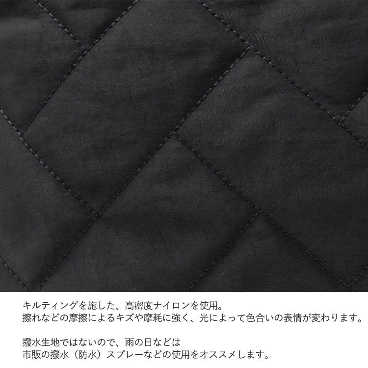 ウメハナブラック*2 ホワイトキルティング ナイロン ポーチ VitaFelice（ヴィータフェリーチェ） ショルダーバッグ レディース