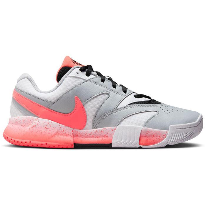 ナイキ　フローラル柄スコート　テニス NIKE（ウェア）のフリマアイテム一覧