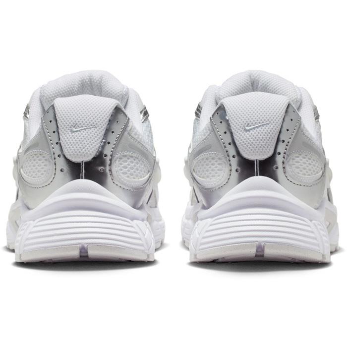 NIKE（ナイキ） レディース V5 RNR スニーカー Y2K シューズ 紐靴
