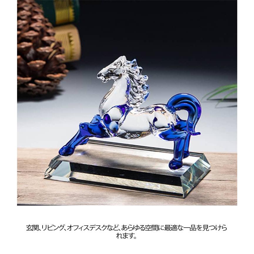 クリスタル 人工水晶ガラス 馬 精巧な彫刻 馬の置物 透明置物 2026年
