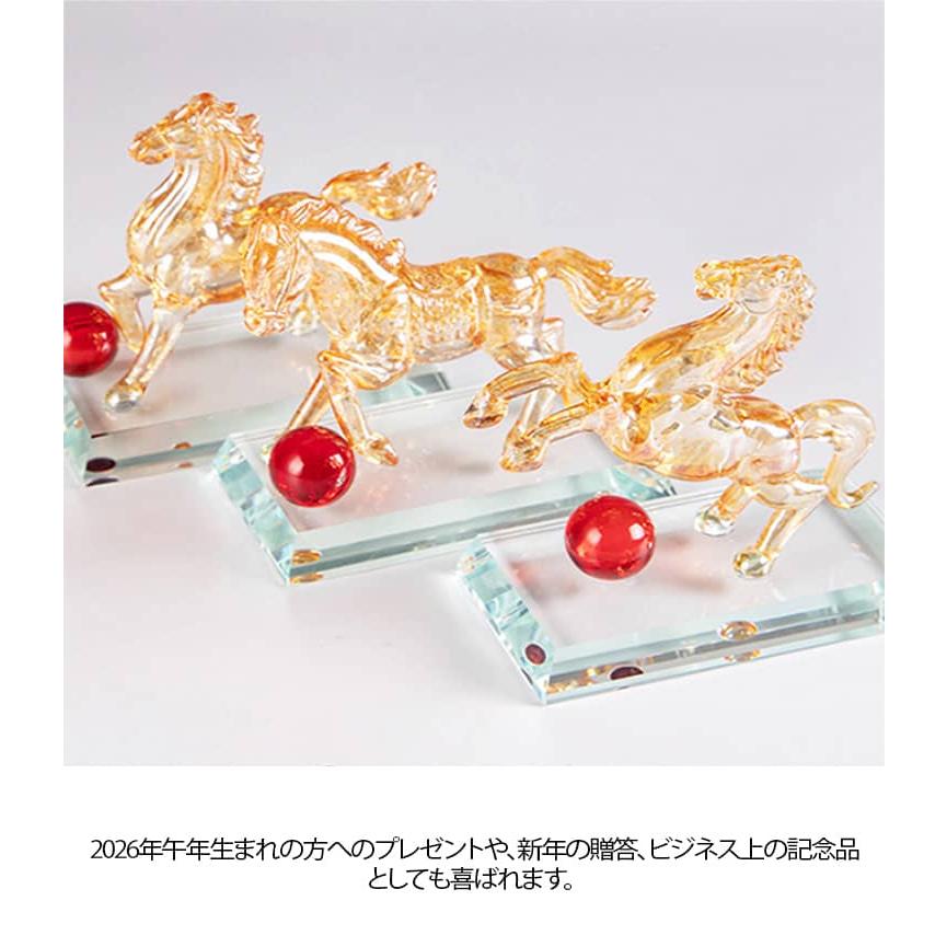 クリスタル 人工水晶ガラス 馬 精巧な彫刻 馬の置物 透明置物 2026年