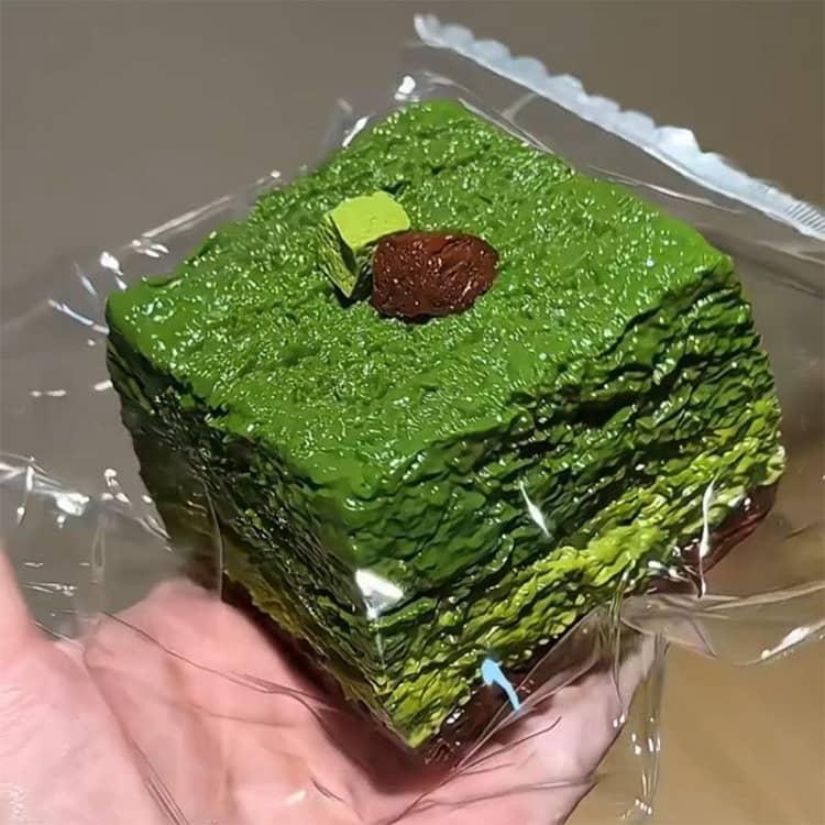 高伸縮 おもちゃ 抹茶パン 水感 スクイーズケーキ スクイーズ 癒し