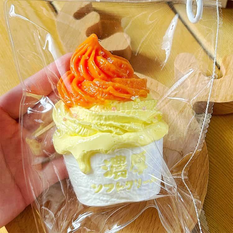 濃厚ソフトクリーム スクイーズ もちもち かわいい SNSで話題 おもちゃ
