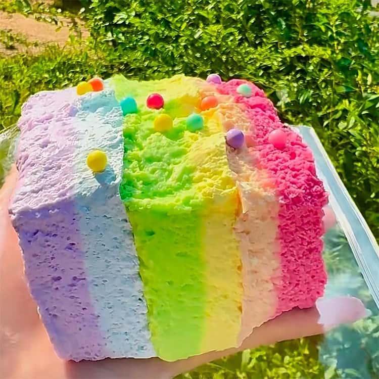 ジャンボスクイーズ レインボーケーキ かわいい 送料無料 おもちゃ