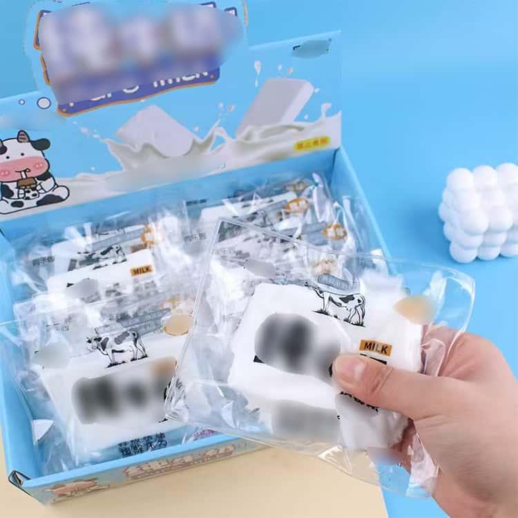 スクイーズ玩具 可愛い 2点 握る玩具 ミルクブリック 水感スクイーズ