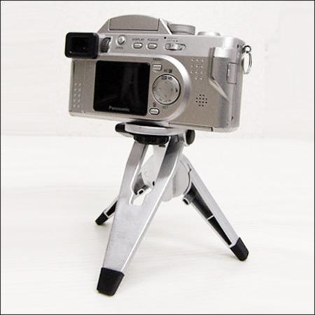 トイデジカメ用ミニ三脚全長12cm 送料無料 デジカメ用 ミニ三脚（A）コンデジ用 超軽量 47g コンパクト