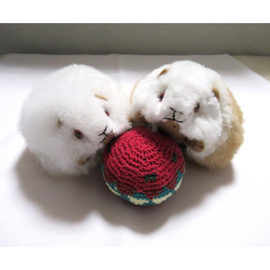 ほったらかしペット】クイ（白・ホワイト）の形した ふわふわ