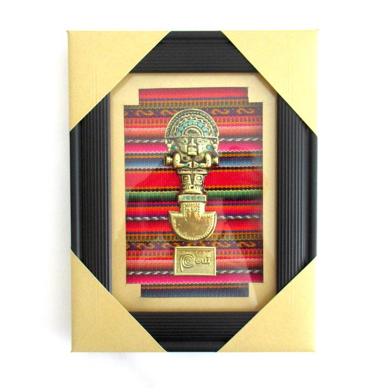 ペルーのお土産雑貨・額入りトゥミ・インテリア壁掛け・フック付き