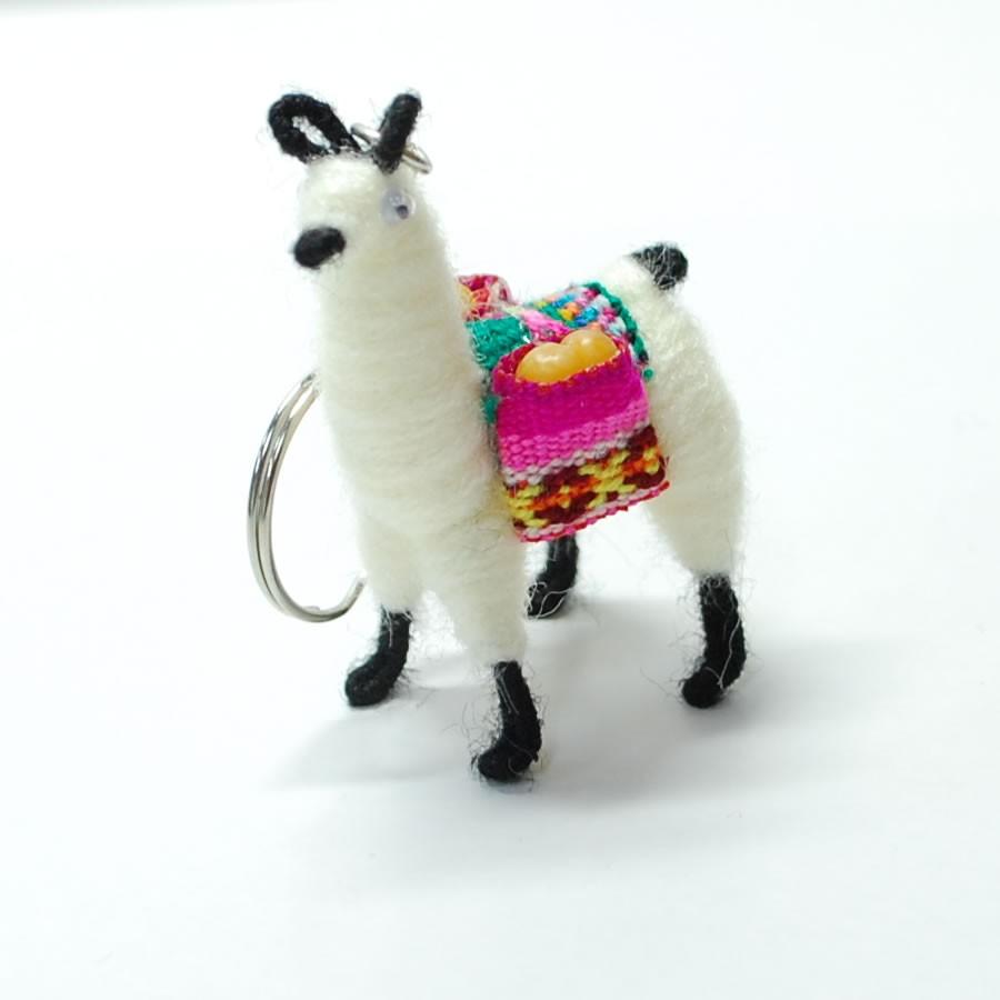 ペルー民芸品 アルパカ リャマをモデルにしたキーホルダー 白 ホワイト Key Llama White Vivas Latin Shop 通販 Yahoo ショッピング