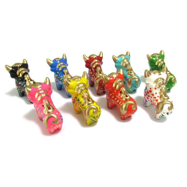 ペルーのプカラ牛ミニサイズ・1個 高さ約5cm】アソート ※色指定不可