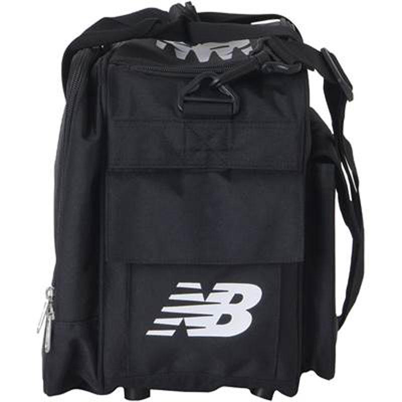 newbalance(ニューバランス) メディカルショルダーバッグ22.5L サッカー バッグ・ケース ショルダーバッグ LAB45630の画像